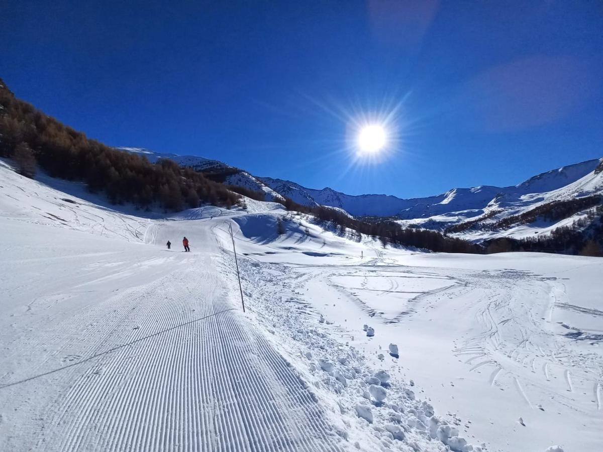 Les Ecureuils Du Meale Appartement Les Orres Buitenkant foto